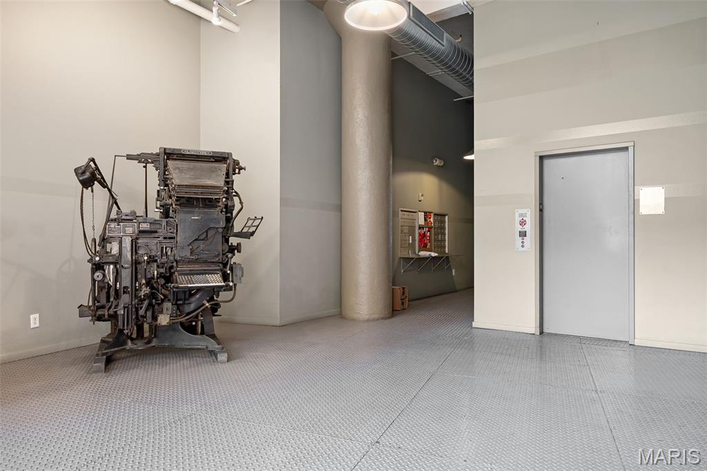 1627 Locust Street, Unit 402 St. Louis, MO 63103 - Photo 36 of 45