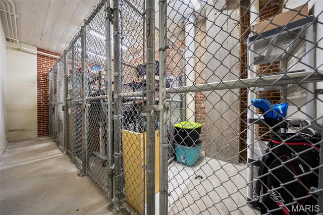 $192,900 | 1627 Locust Street, Unit 402, St. Louis, MO 63103