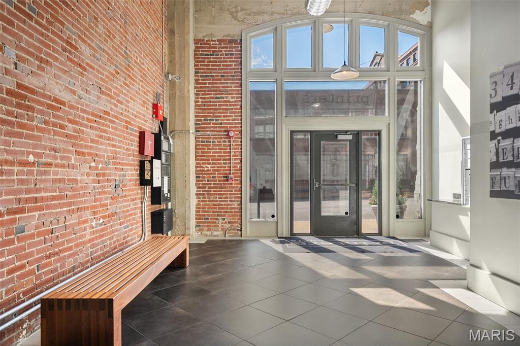 1627 Locust Street, Unit 402 St. Louis, MO 63103 - Photo 4 of 45