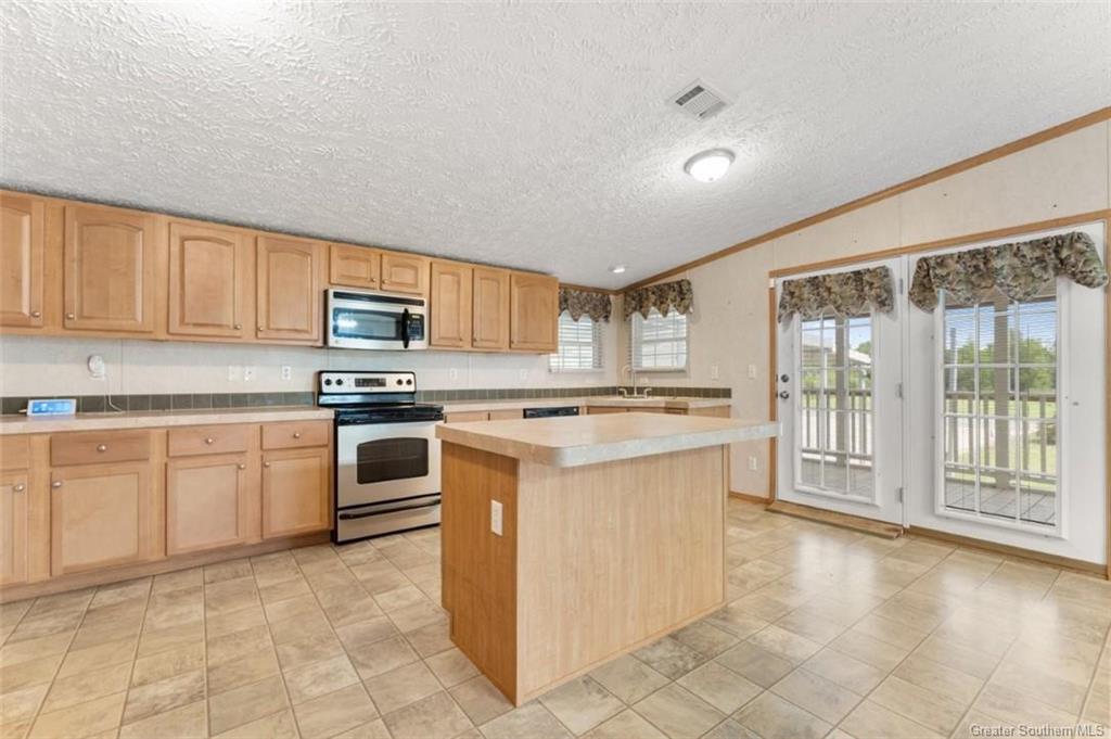 147 Kathy Road Lake Charles, LA 70607 - Photo 5 of 31