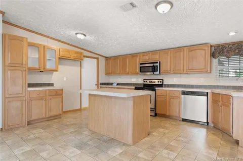 $175,000 | 147 Kathy Road, Lake Charles, LA 70607