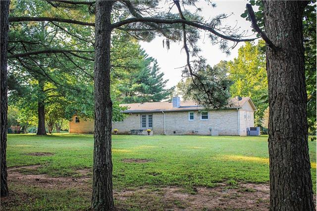 271 Wood Bluff Road Winchester, TN 37398 - Photo 6 of 20 Large backyard!