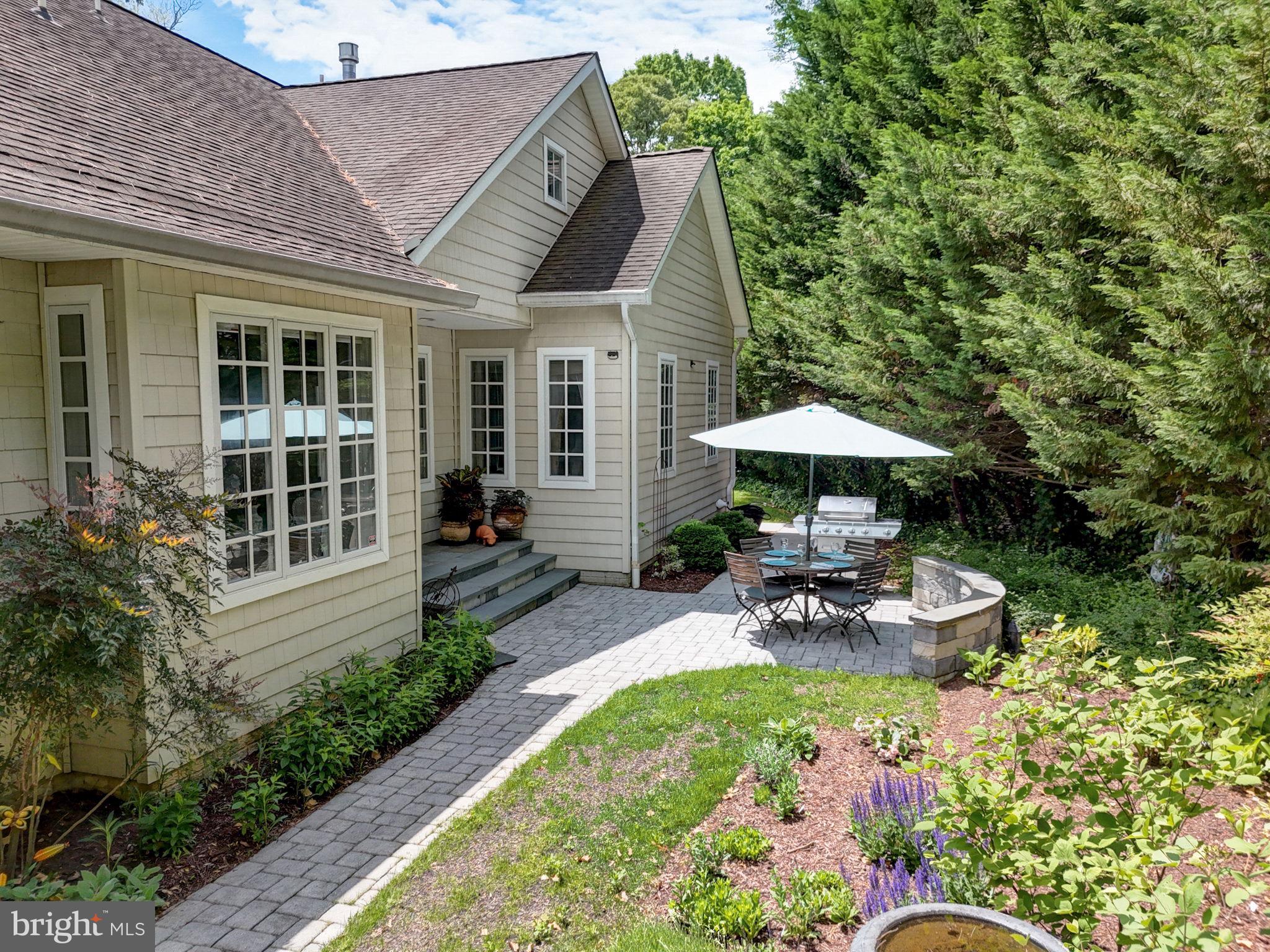 100 Evergreen Road Severna Park, MD 21146 - Photo 51 of 77 Side patio and gardens
