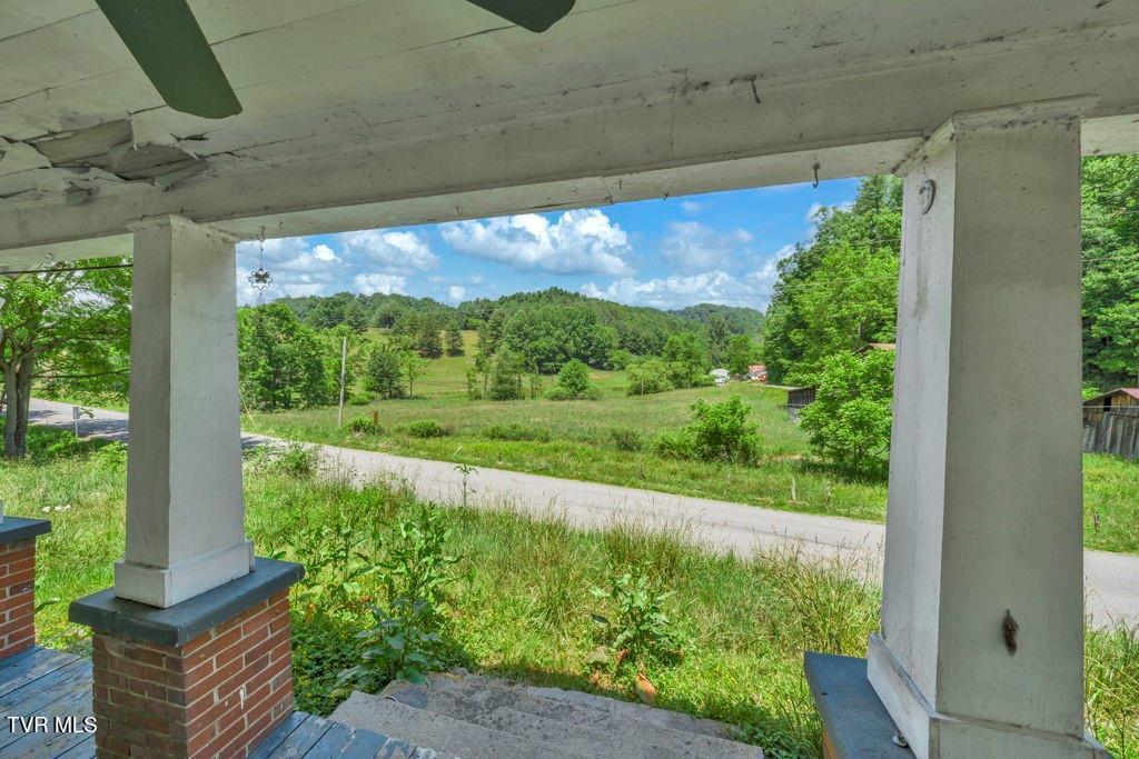 150 Fred Price Road Mountain City, TN 37683 - Photo 27 of 35 29
