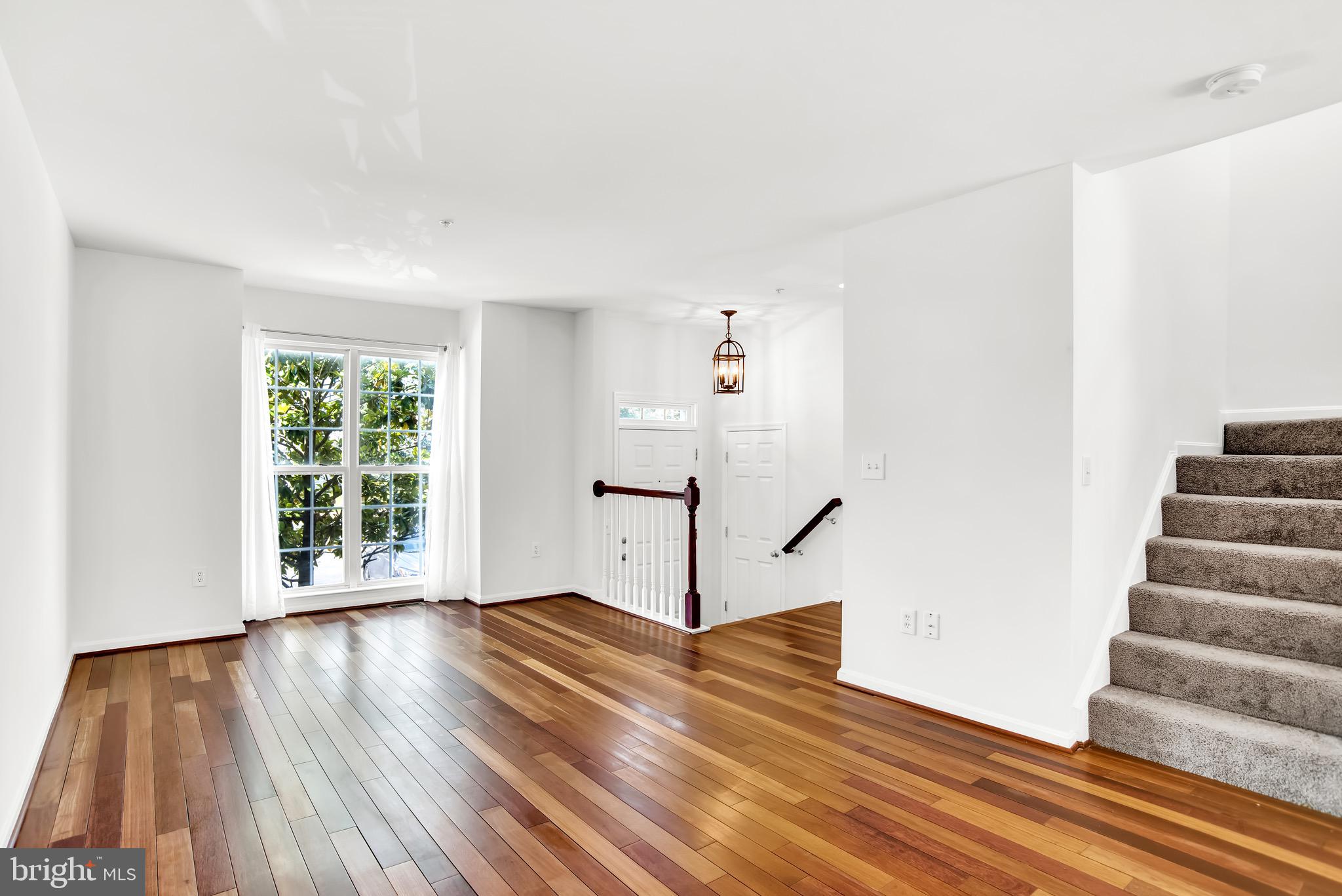 730 Howards Loop Annapolis, MD 21401 - Photo 4 of 28 Gallery Image 4