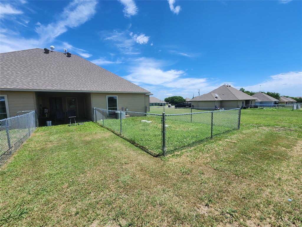 106 Collett Court Weatherford, TX 76088 - Photo 18 of 20