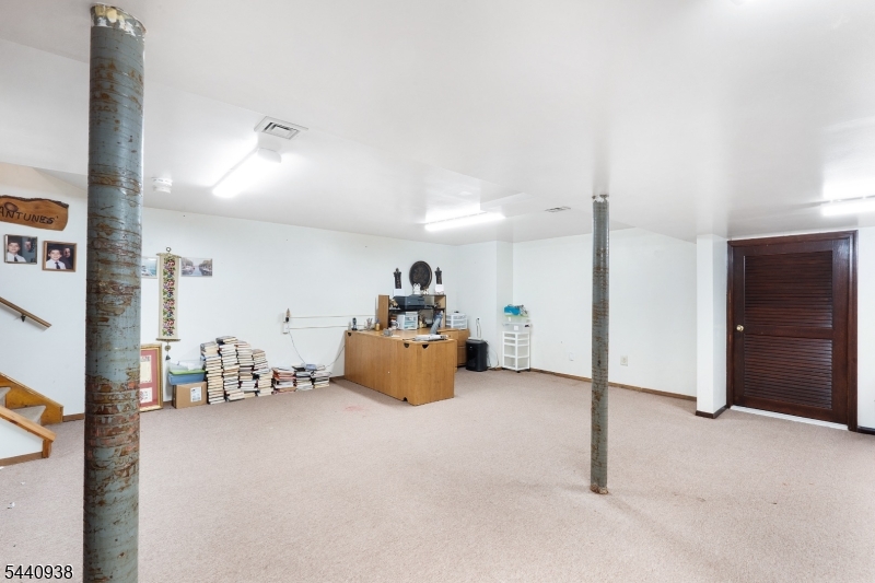 10 Loriann Road Warren, NJ 07059 - Photo 31 of 34