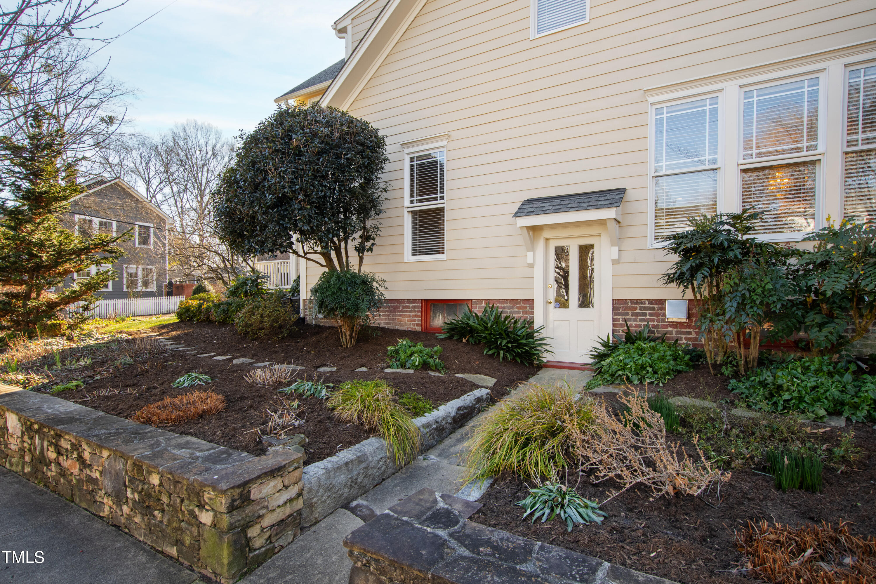 229 Woodburn Road Raleigh, NC 27605 - Photo 56 of 64 Garden area