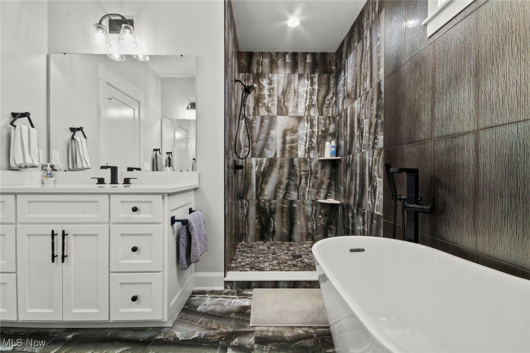 6872 Kyle Ridge Pointe Canfield, OH 44406 - Photo 13 of 25 Hallway bathroom for Bedrooms 2 and 3