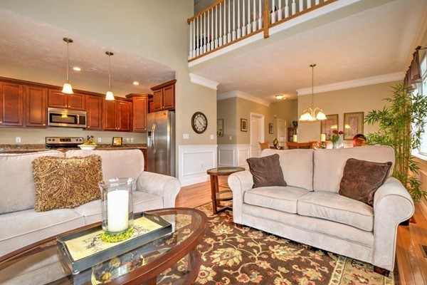 54 Partridge Hill Road Sutton, MA 01590 - Photo 8 of 20 a living room with furniture and kitchen view