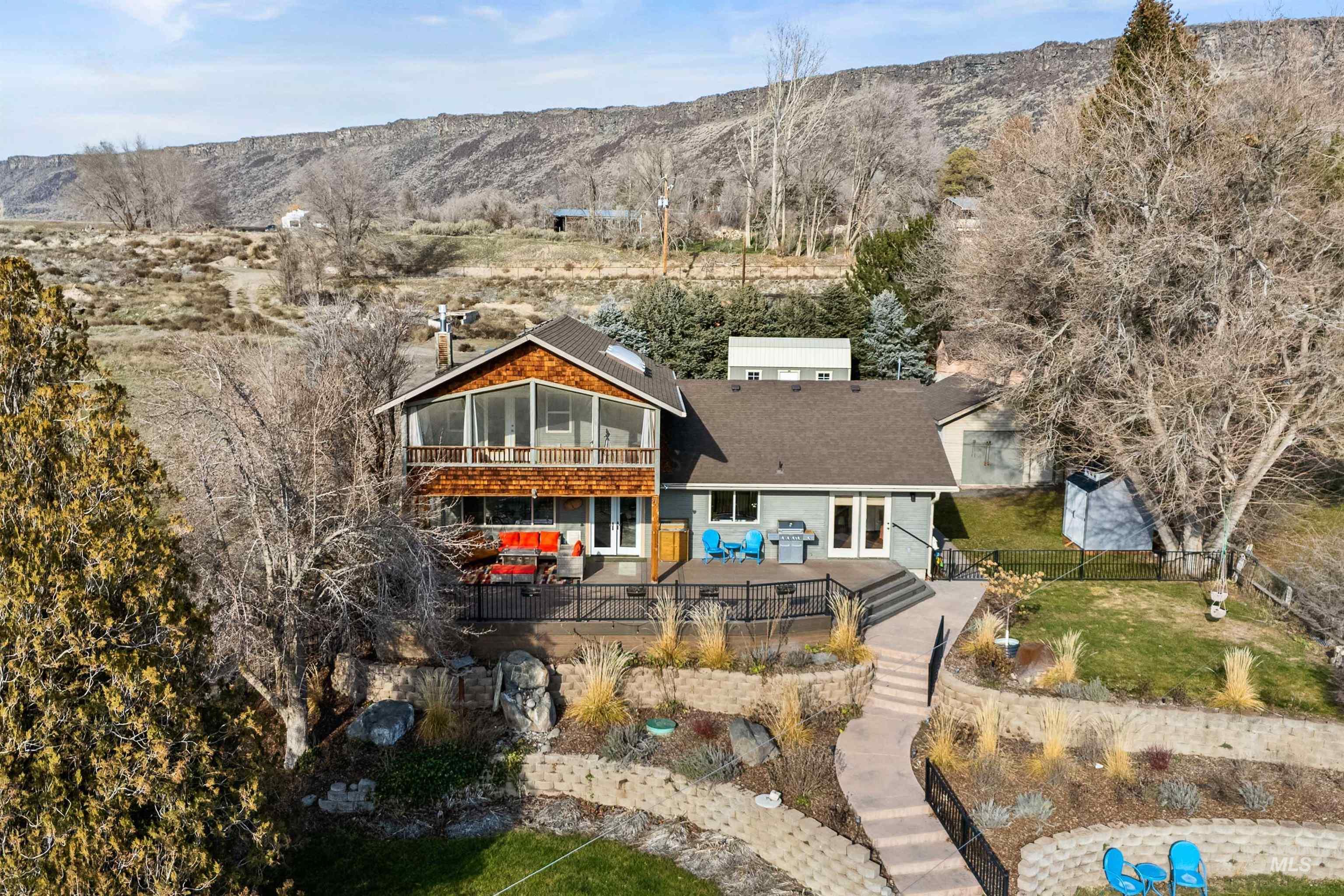 853 Pottery Road Bliss, ID 83314 - Photo 34 of 50 Aerial view of mountains