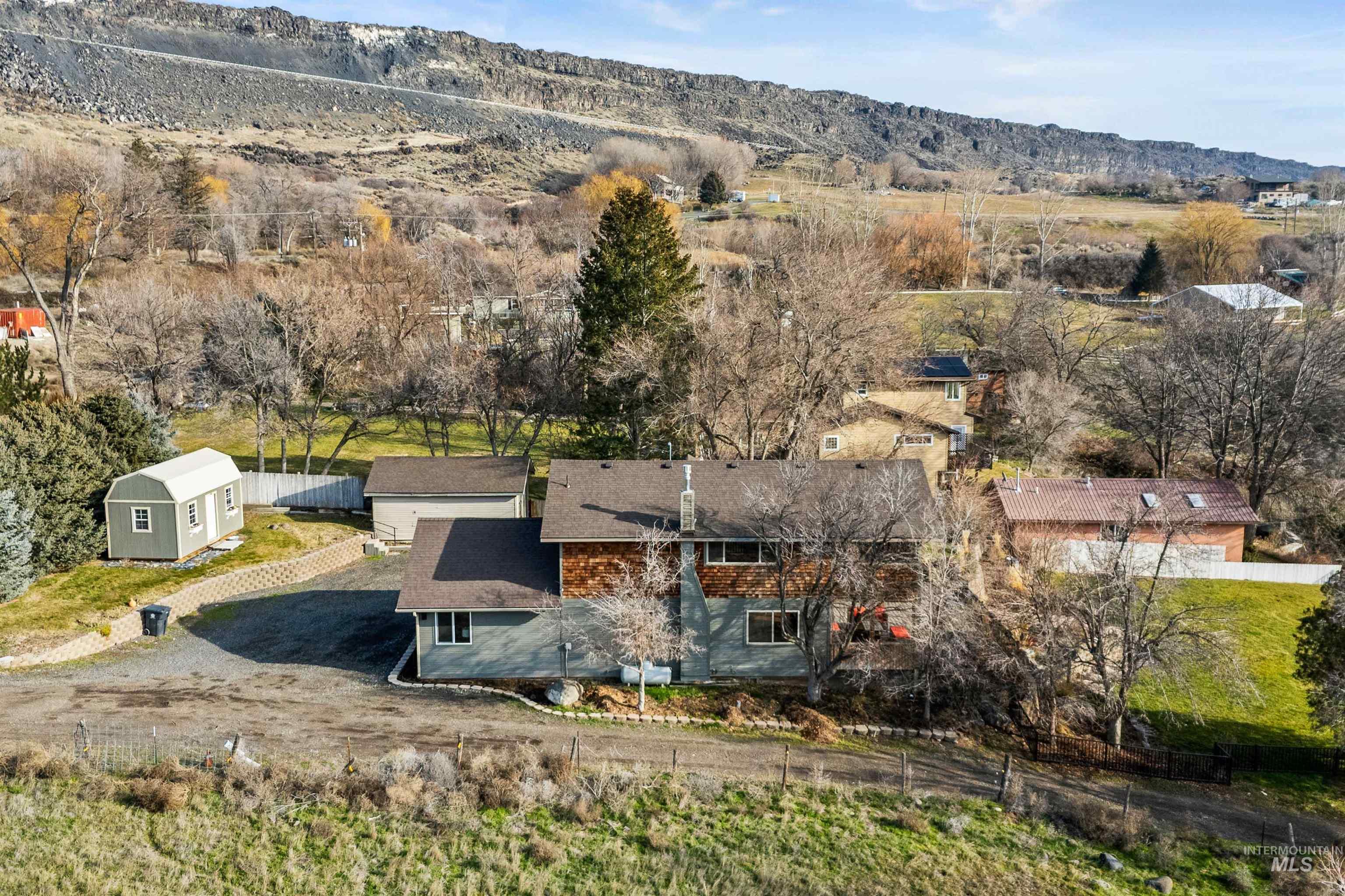 853 Pottery Road Bliss, ID 83314 - Photo 46 of 50 Aerial view of a mountainous background