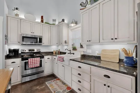 $825,000 | 2800 County Road 2905, Dodd City, TX 75438