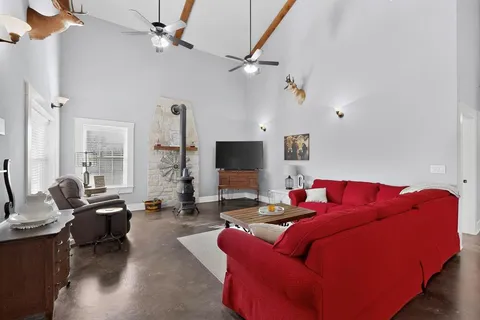 $825,000 | 2800 County Road 2905, Dodd City, TX 75438