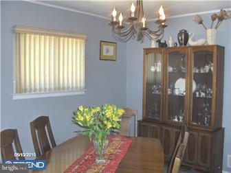 20 Dan Road Hamilton, NJ 08620 - Photo 4 of 12