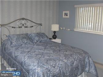 20 Dan Road Hamilton, NJ 08620 - Photo 8 of 12