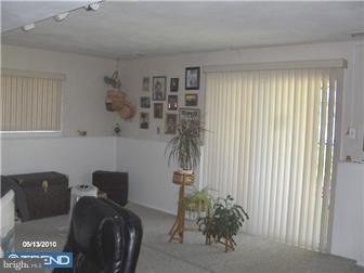 20 Dan Road Hamilton, NJ 08620 - Photo 10 of 12