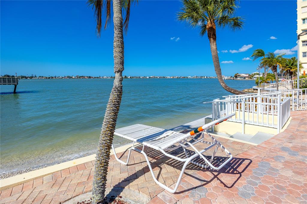4650 Cove Circle, Unit 409 St. Petersburg, FL 33708 - Photo 31 of 41