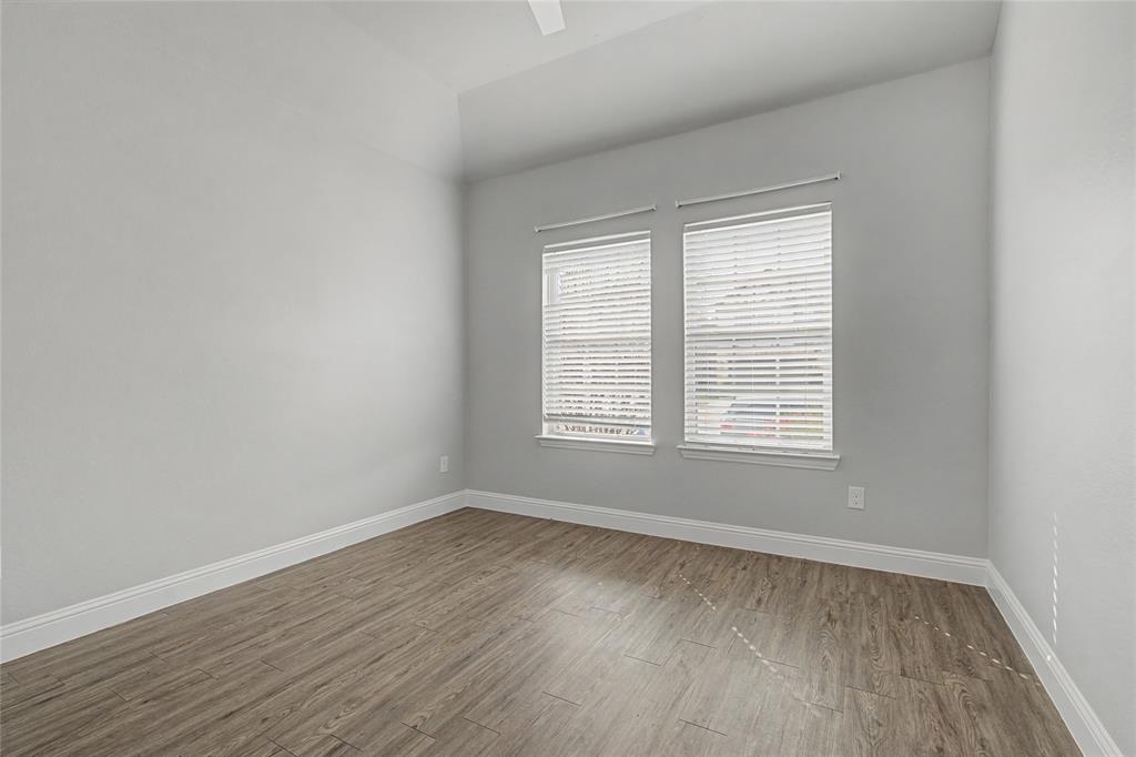 2215 Stanhill Drive Corinth, TX 76210 - Photo 9 of 38