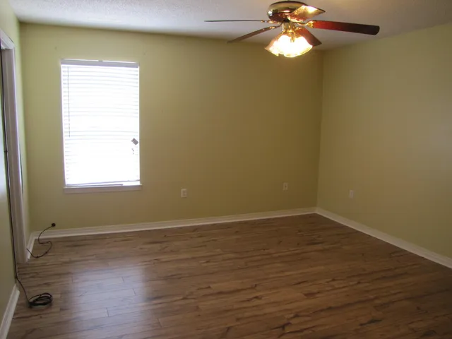 $1,500 | 4803 Young Road, Crestview, FL 32539