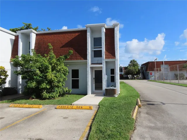 $385,000 | 606 Northwest 107th Avenue, Unit 11B, Miami, FL 33172