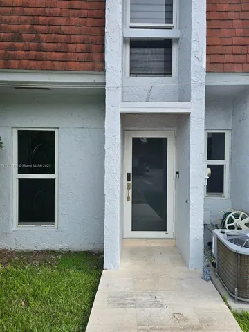 $385,000 | 606 Northwest 107th Avenue, Unit 11B, Miami, FL 33172