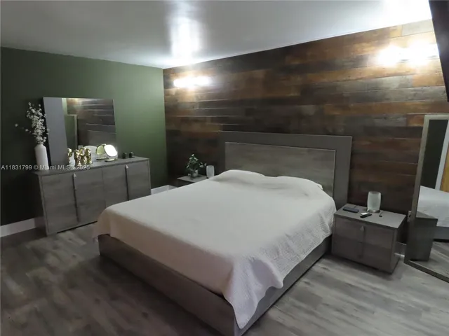 $385,000 | 606 Northwest 107th Avenue, Unit 11B, Miami, FL 33172