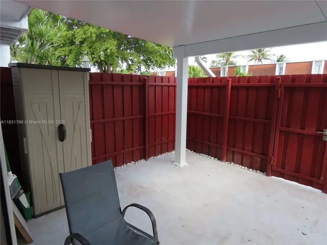 $385,000 | 606 Northwest 107th Avenue, Unit 11B, Miami, FL 33172