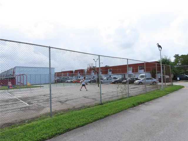 $385,000 | 606 Northwest 107th Avenue, Unit 11B, Miami, FL 33172