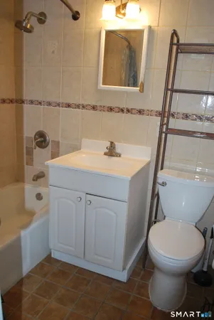 $2,800 | 87 Glenbrook Road, Unit 7G, Stamford, CT 06902