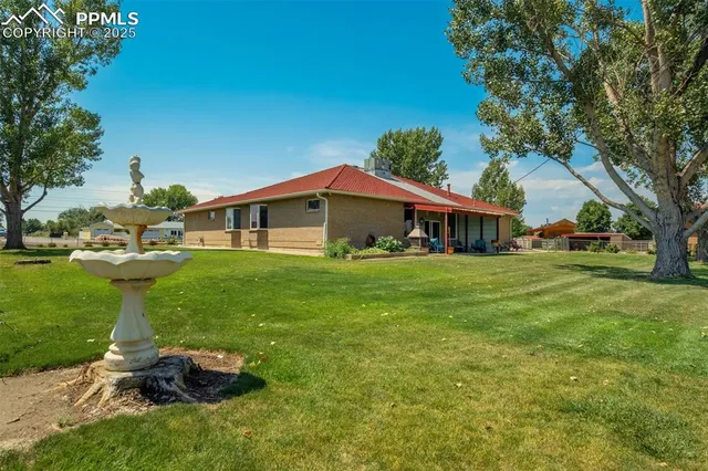$795,000 | 27875 County Farm Road, Pueblo, CO 81006