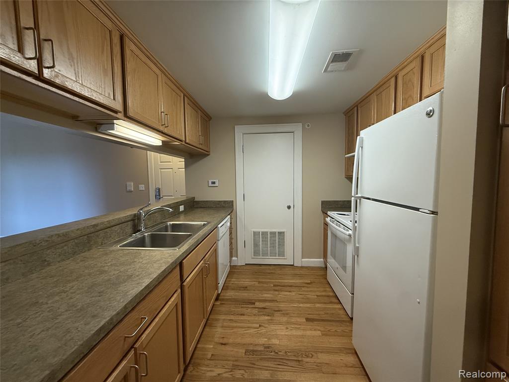 680 Delaware Street, Unit 206 Detroit, MI 48202 - Photo 4 of 15