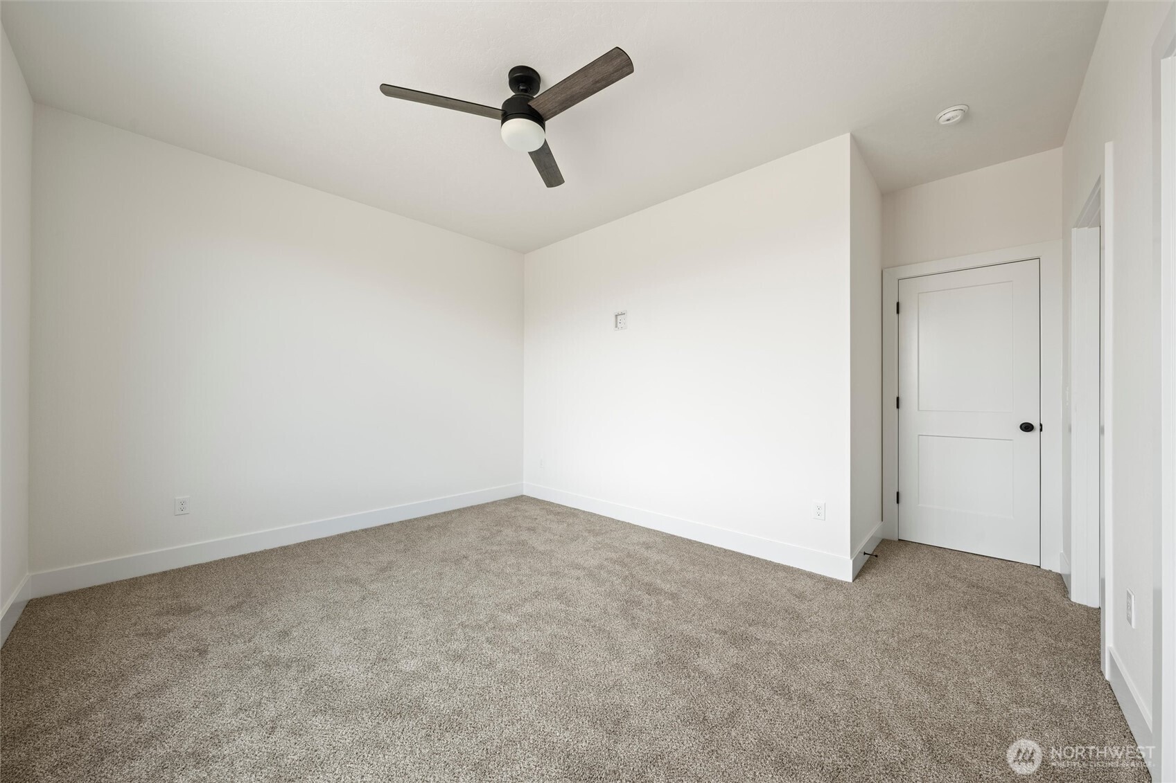 701 O Street Southwest Quincy, WA 98848 - Photo 14 of 33 an empty room