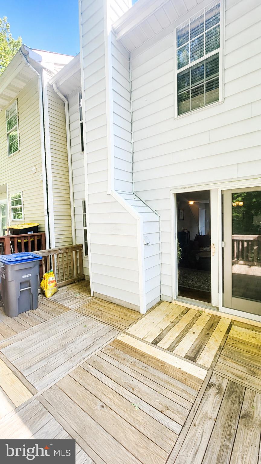 15370 Inlet Place Dumfries, VA 22025 - Photo 11 of 30 Back Deck