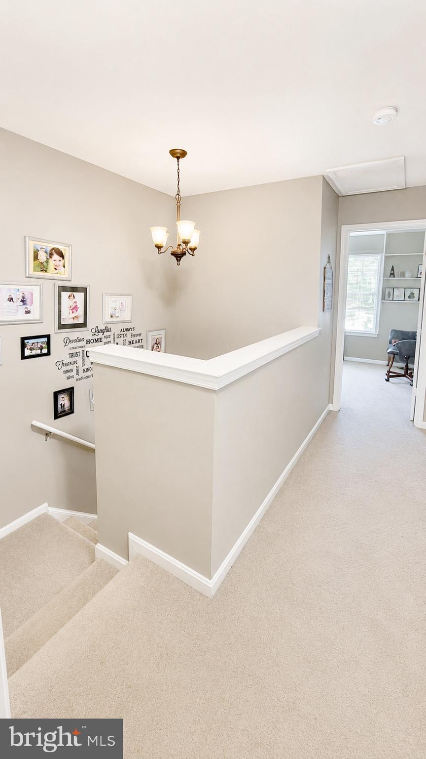 15370 Inlet Place Dumfries, VA 22025 - Photo 12 of 30 Upstairs Hallway