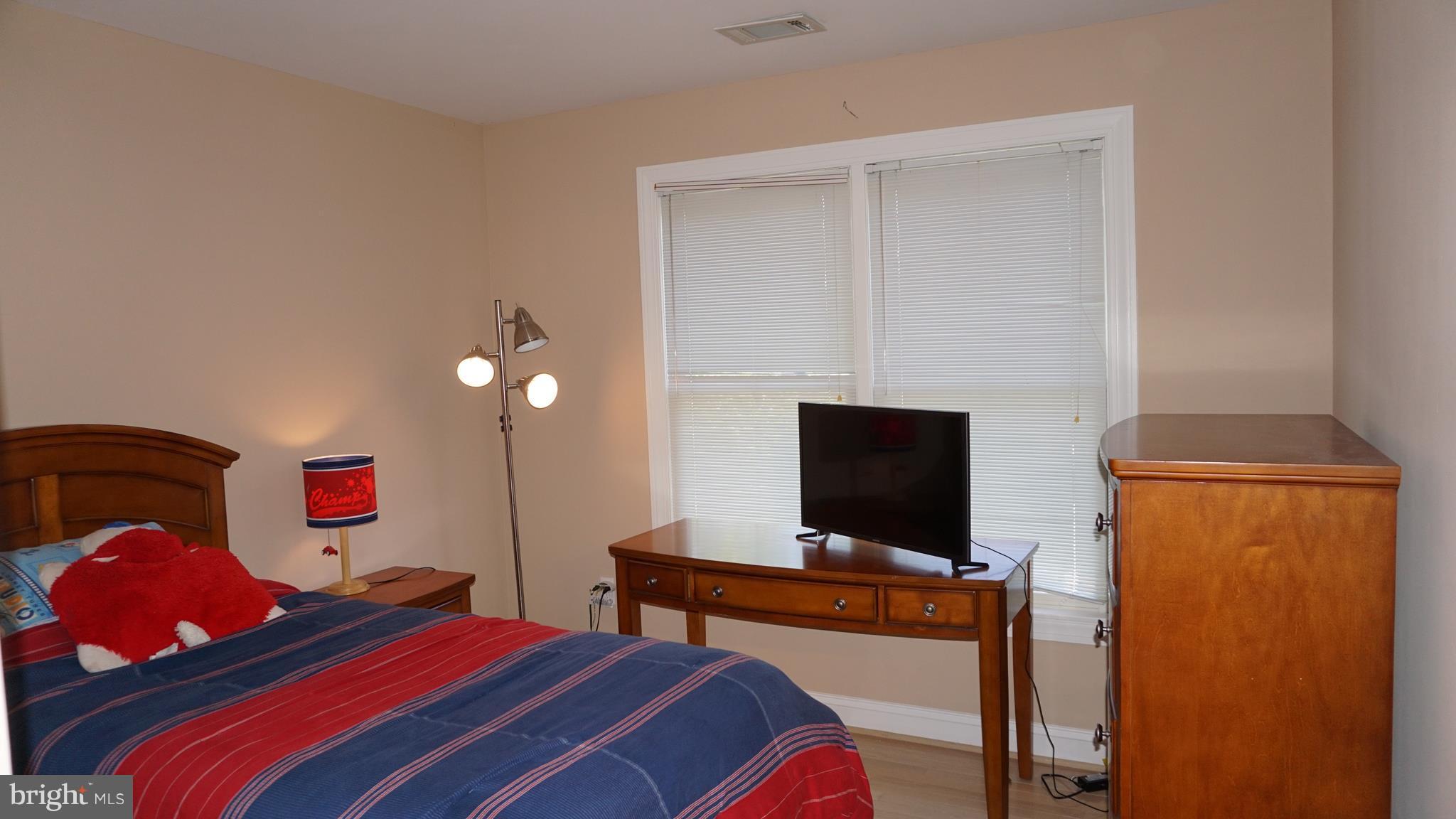 9412 Spruce Tree Circle Bethesda, MD 20814 - Photo 15 of 29 Bedroom1