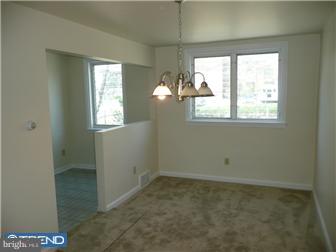 133 Golf Road Darby, PA 19023 - Photo 4 of 12 Dining Room