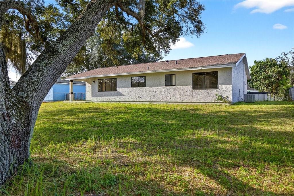 37 Hickory Track Way Ocala, FL 34472 - Photo 7 of 28