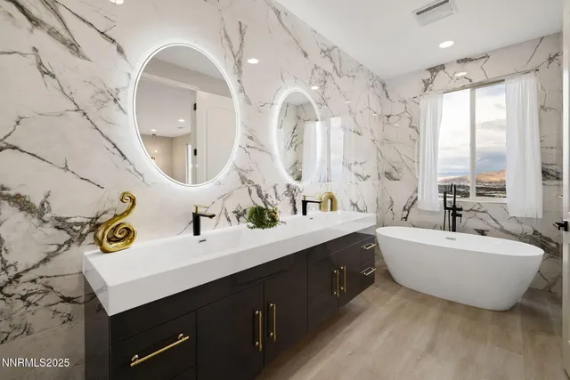 $1,199,999 | 1120 University Park Court, Reno, NV 89512