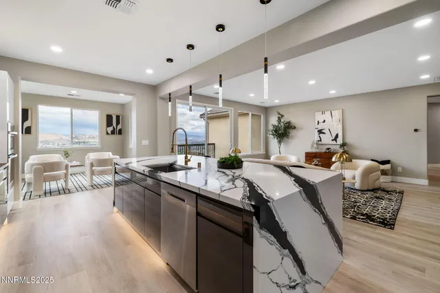 $1,199,999 | 1120 University Park Court, Reno, NV 89512