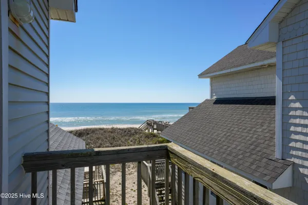 $2,500 | 3994 Island Drive, North Topsail Beach, NC 28460