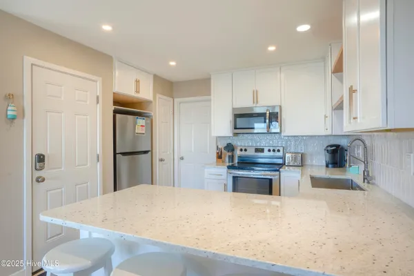 $2,500 | 3994 Island Drive, North Topsail Beach, NC 28460