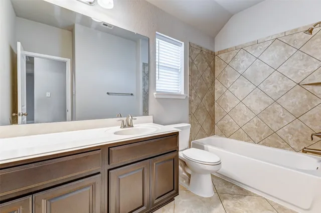 $3,100 | 19015 Blue Valley Lane, Manvel, TX 77578