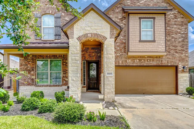 $3,100 | 19015 Blue Valley Lane, Manvel, TX 77578