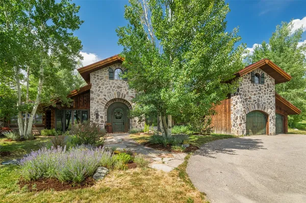 $3,795,000 | 32678 County Road 20, Steamboat Springs, CO 80487