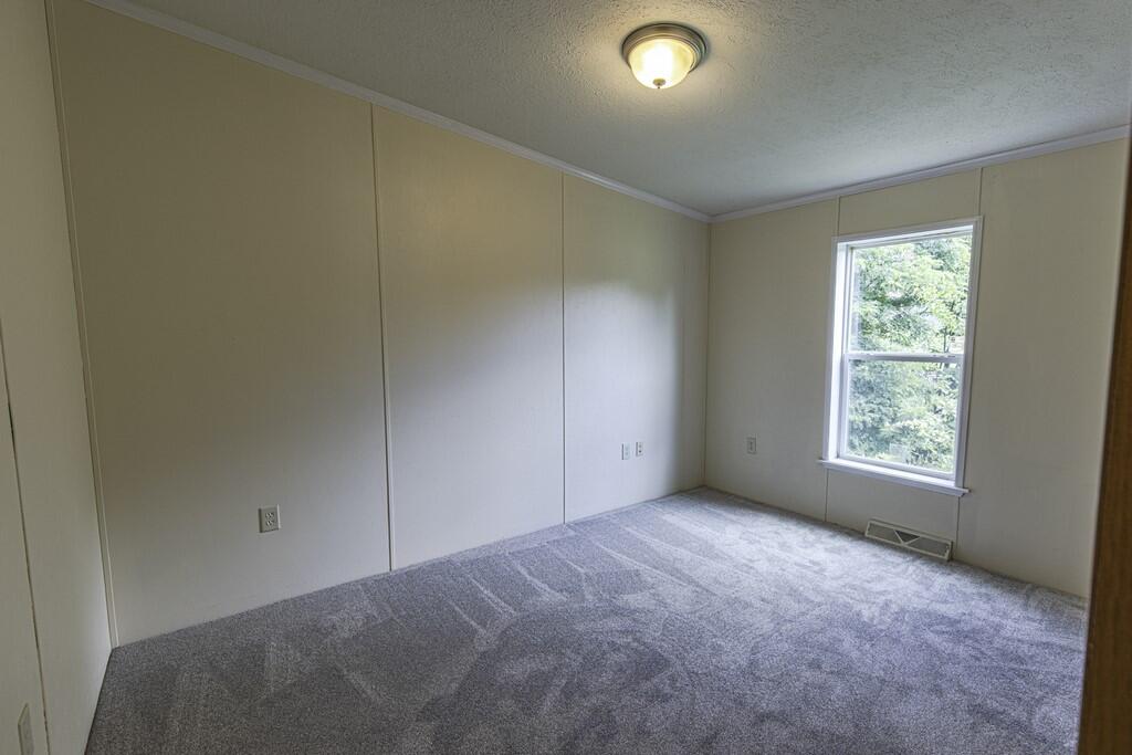 239 Main Street Corinth, ME 04427 - Photo 24 of 39 001zc