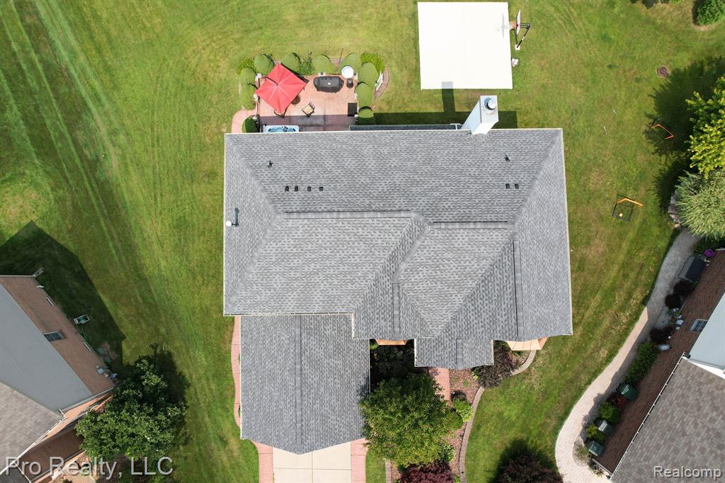 607 Bliss Drive Rochester Hills, MI 48307 - Photo 3 of 40