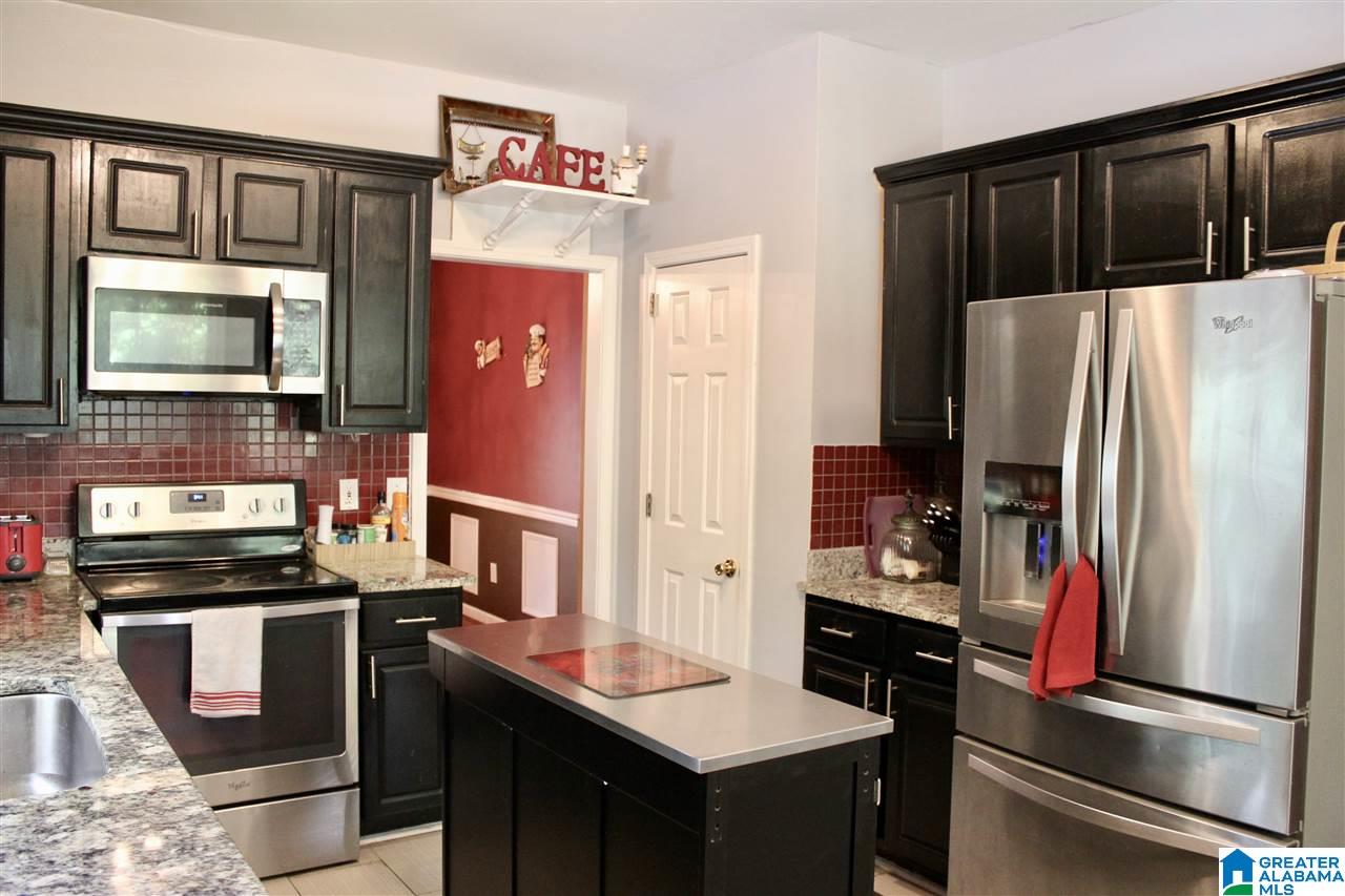 277 Forest Parkway Alabaster, AL 35007 - Photo 3 of 34