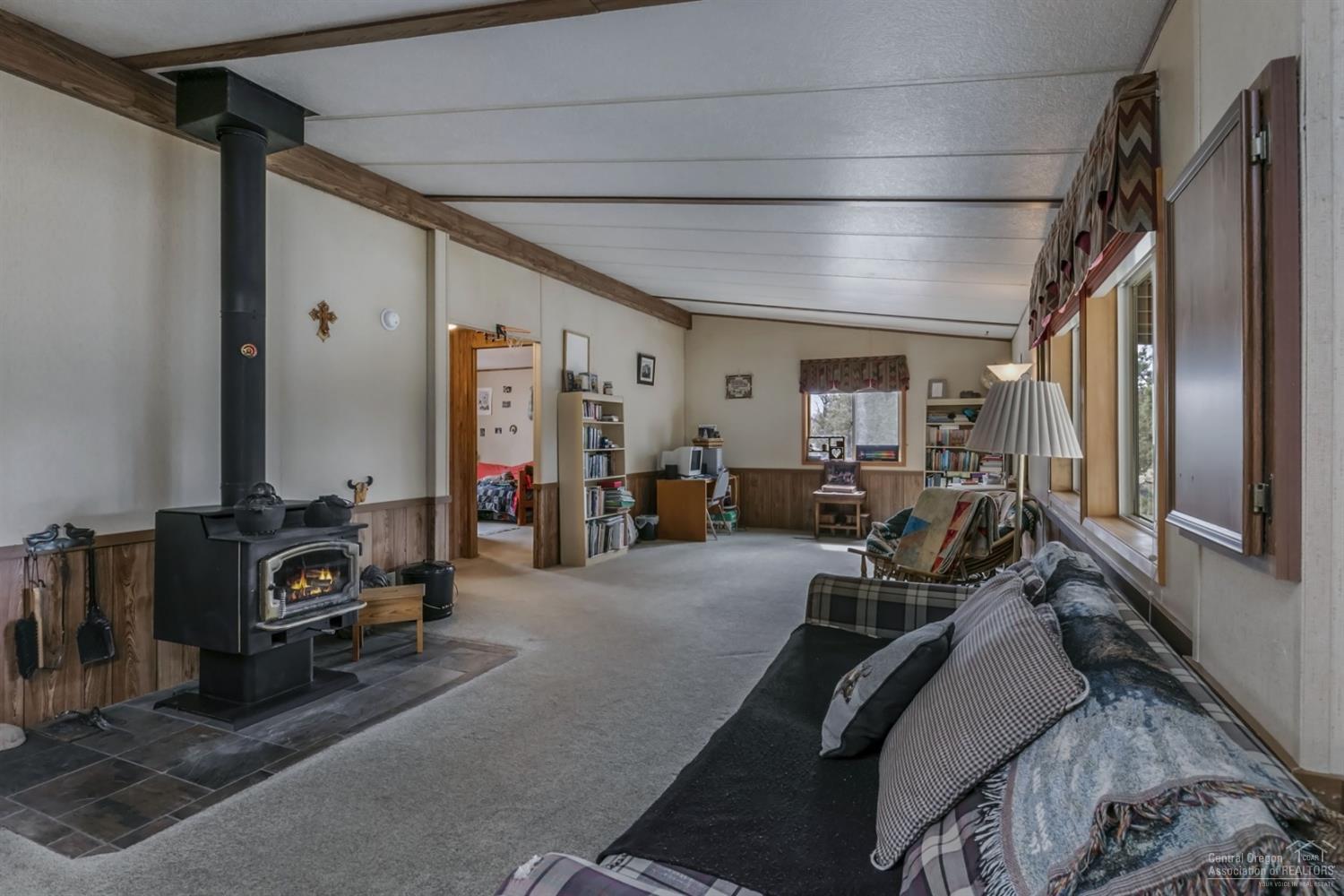 21587 Morrill Road Bend, OR 97701 - Photo 9 of 25 Additional Photo