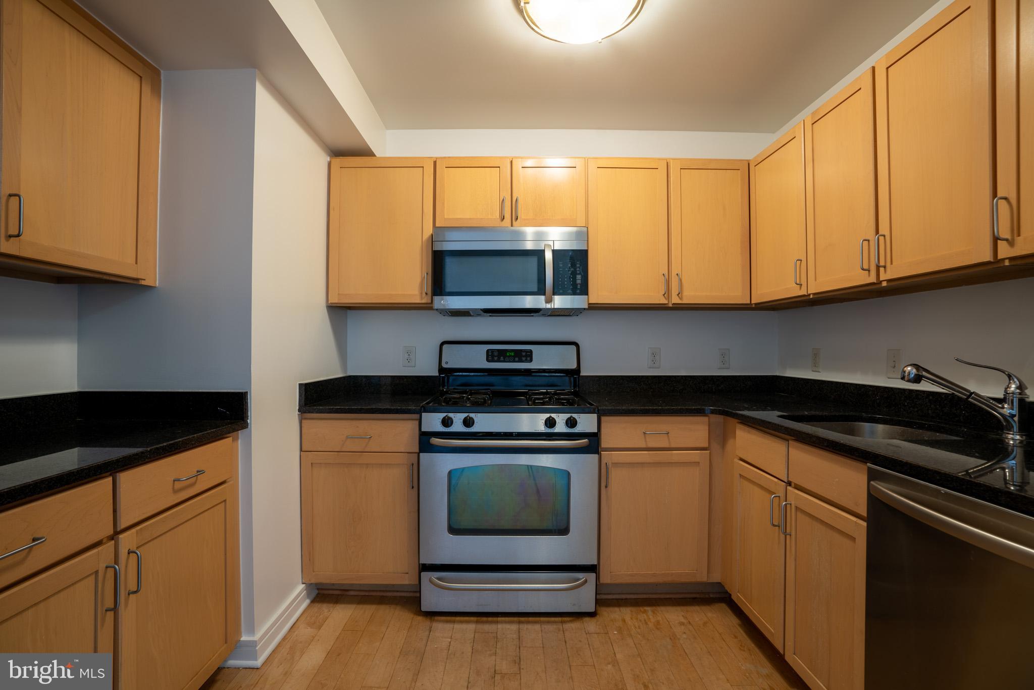 800 4th Street Southwest, Unit N609 Washington, DC 20024 - Photo 5 of 25